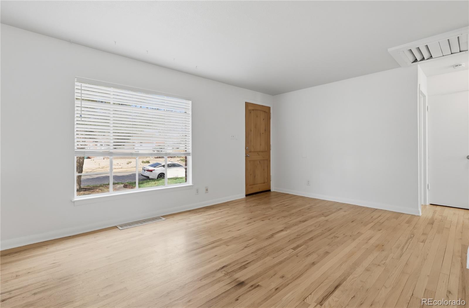 MLS Image #4 for 1364  dayton street,aurora, Colorado