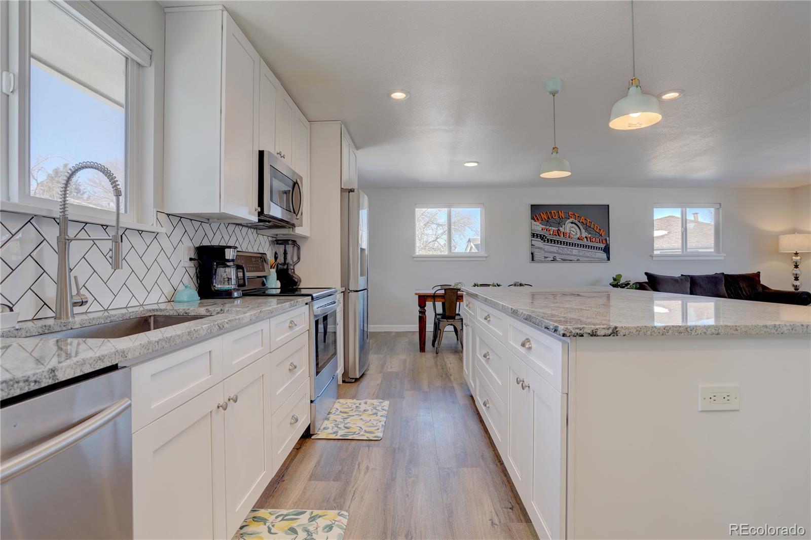 MLS Image #5 for 13673  libra court,littleton, Colorado