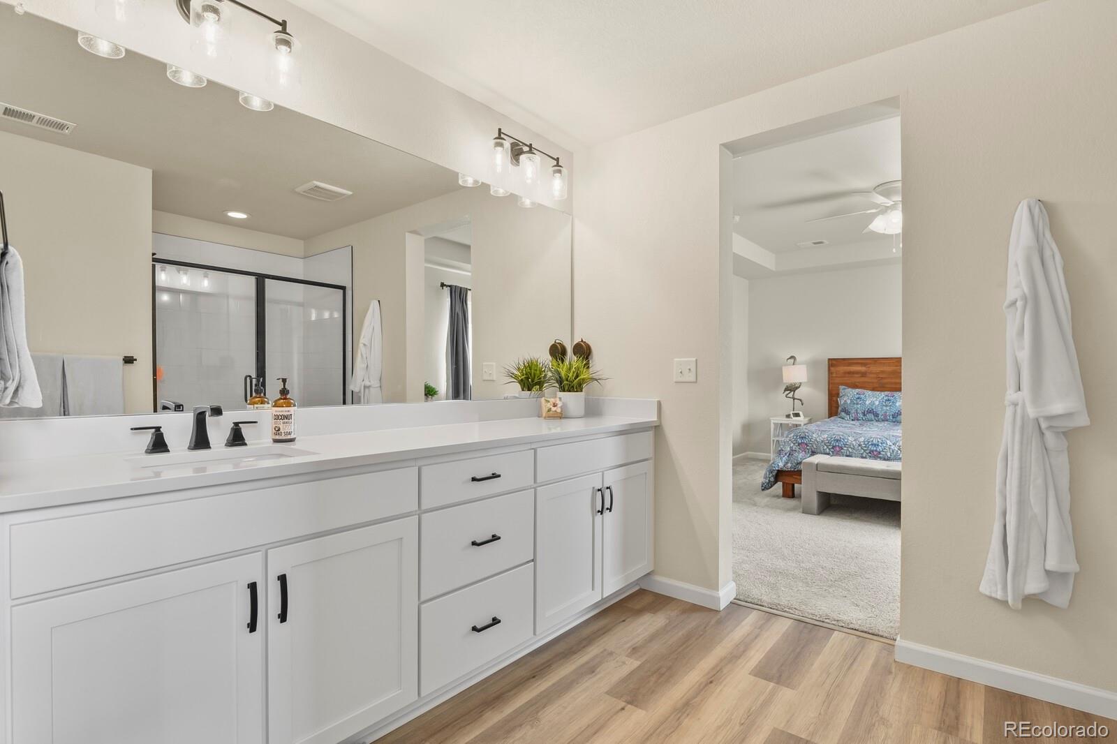 MLS Image #20 for 208 s waterloo street,aurora, Colorado