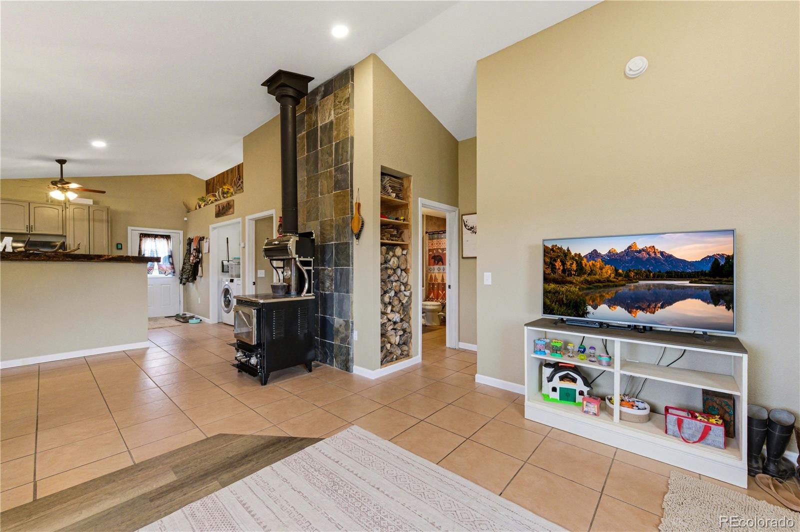 MLS Image #11 for 1312  shoshone drive,canon city, Colorado