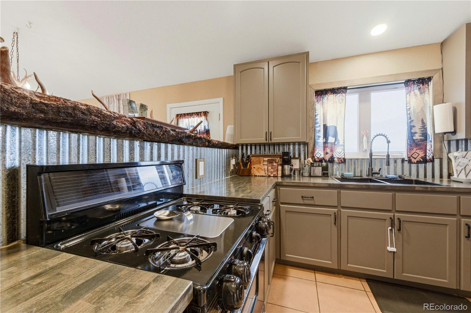 MLS Image #17 for 1312  shoshone drive,canon city, Colorado