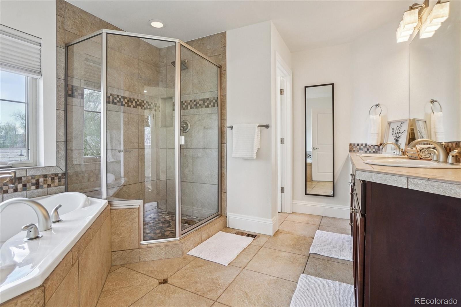 MLS Image #25 for 2340 s humboldt street,denver, Colorado