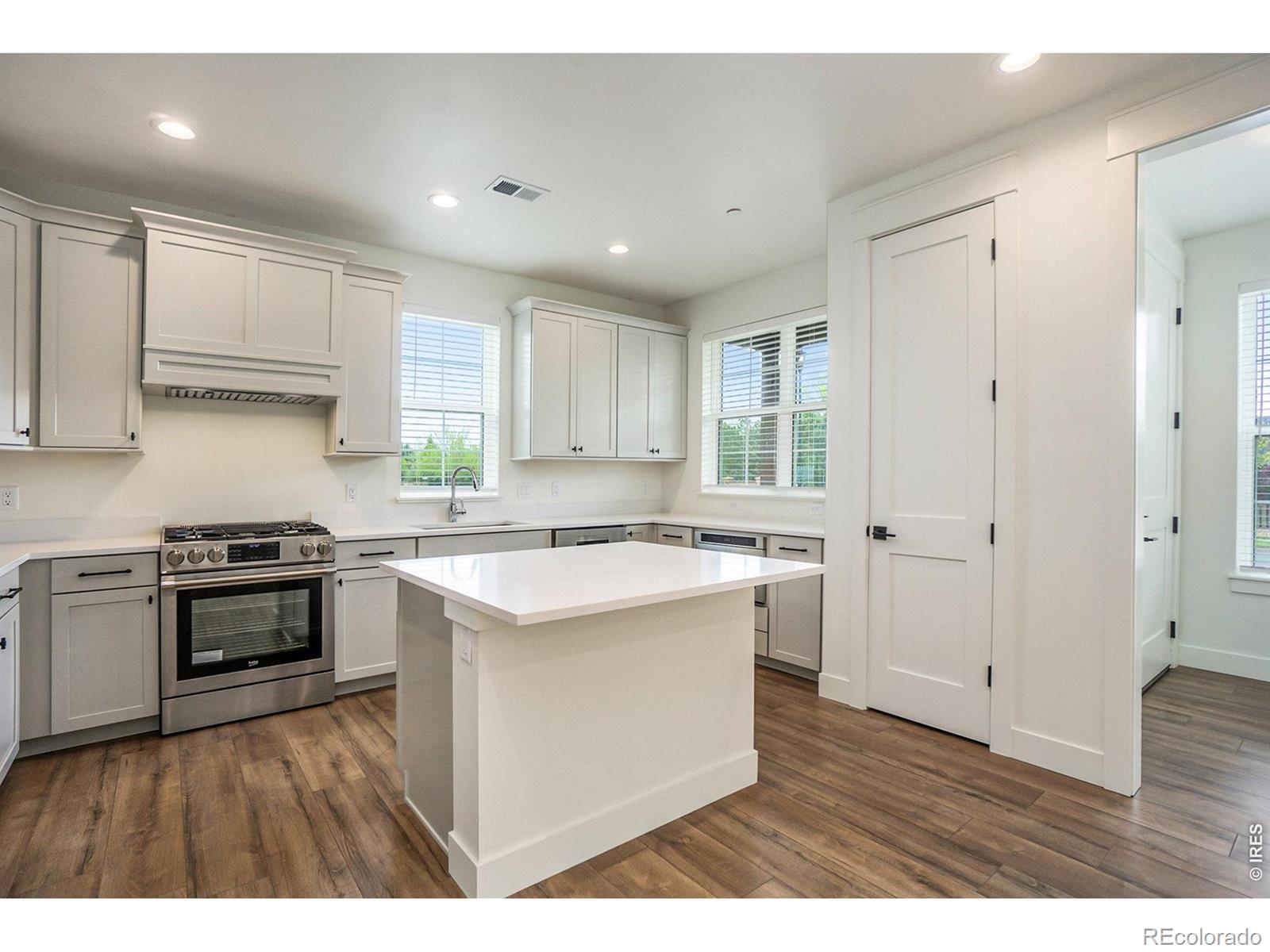 MLS Image #3 for 5150  stonewall street,loveland, Colorado