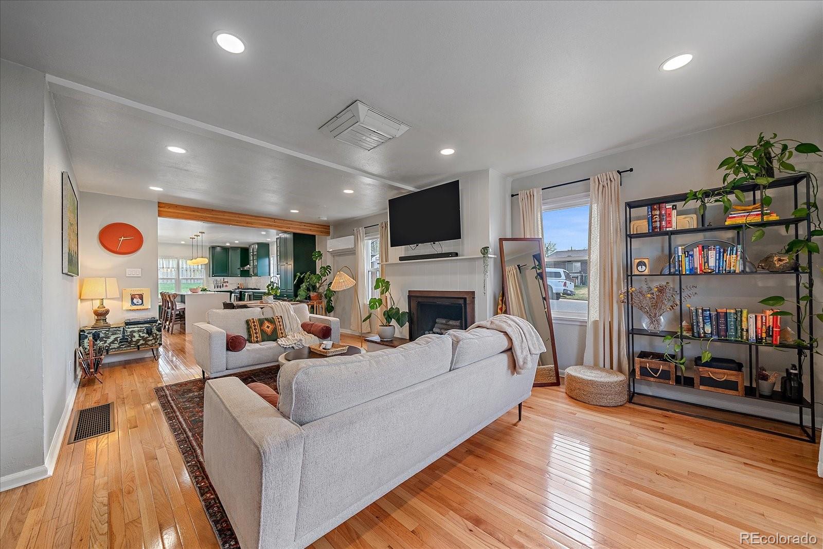 MLS Image #10 for 49  bryant way,denver, Colorado