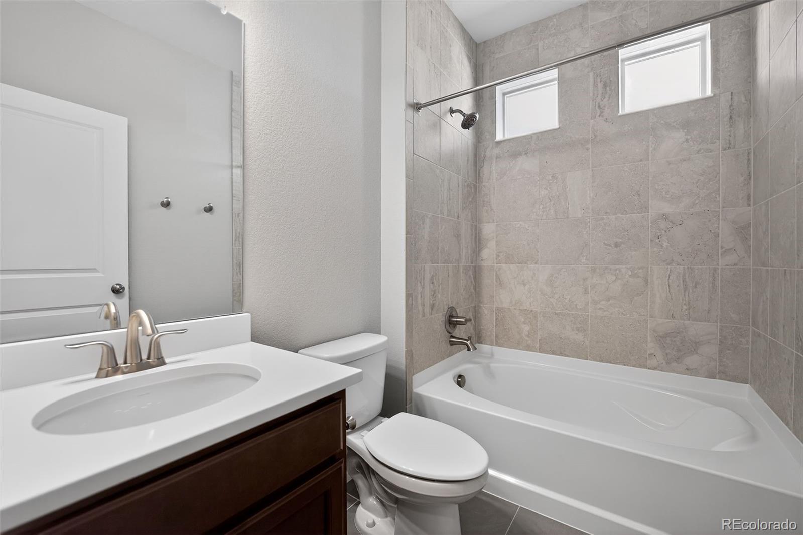 MLS Image #13 for 402  highlands circle,erie, Colorado