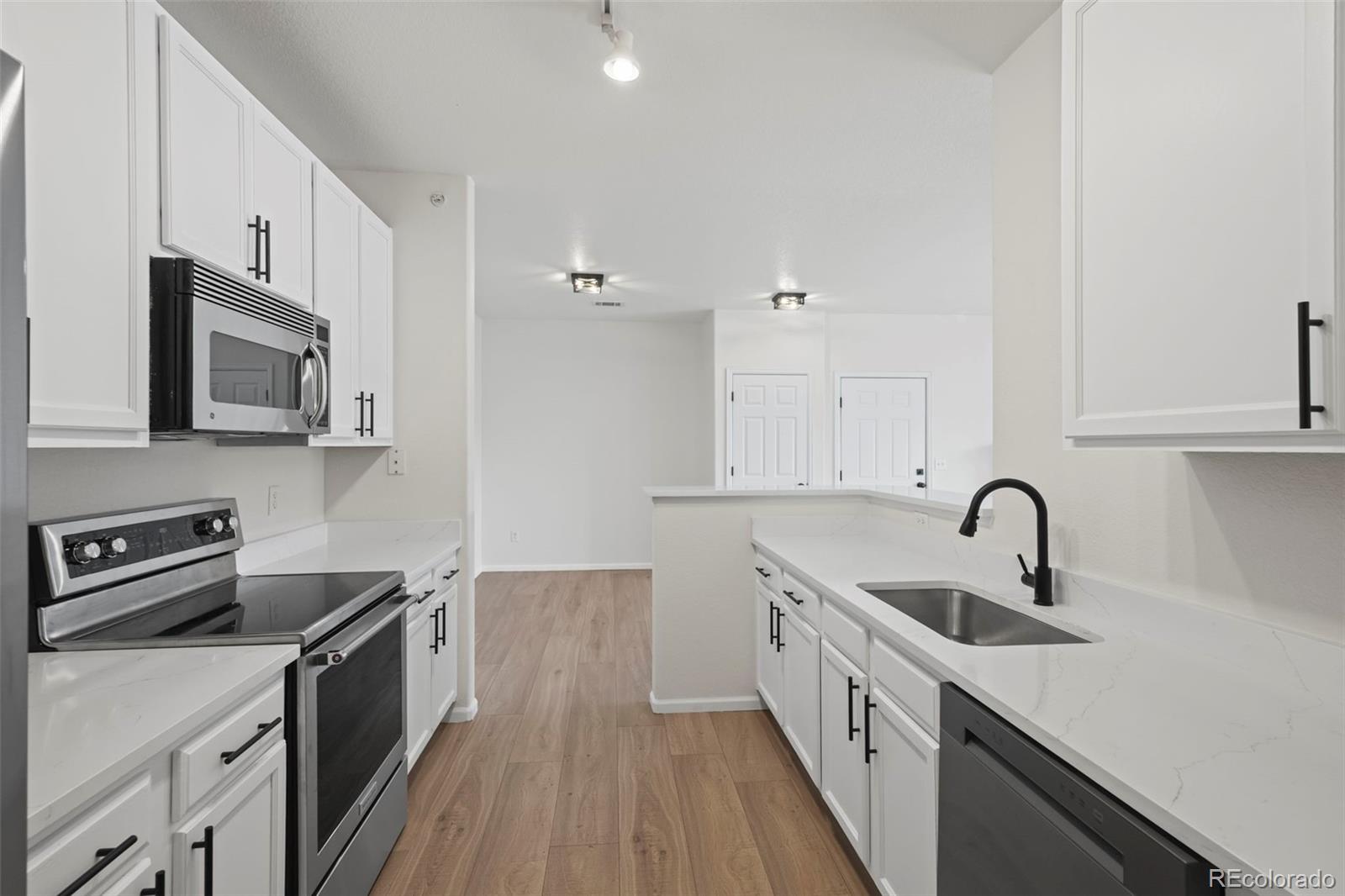 MLS Image #10 for 4451 s ammons street 301,littleton, Colorado