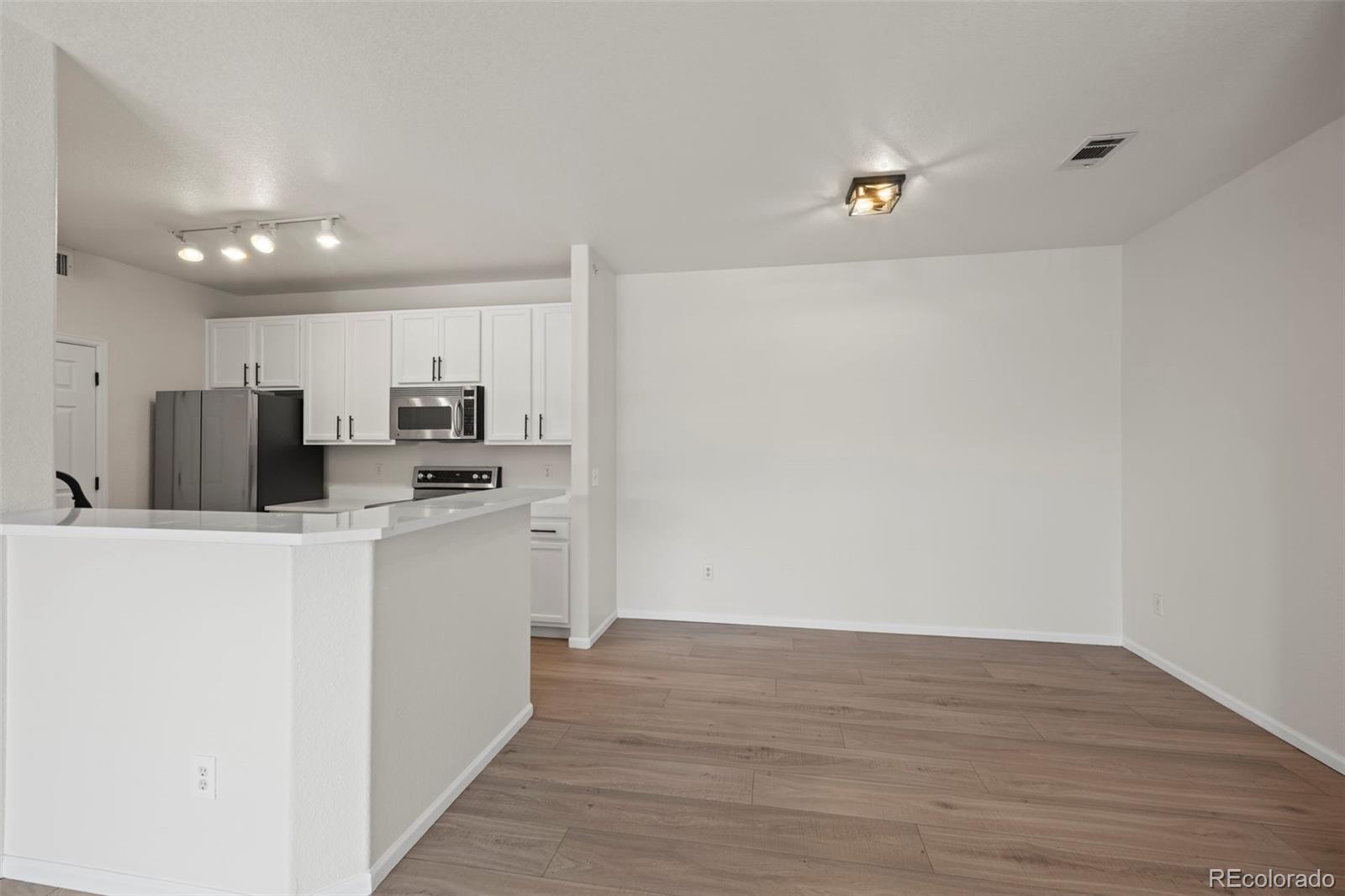 MLS Image #5 for 4451 s ammons street 301,littleton, Colorado
