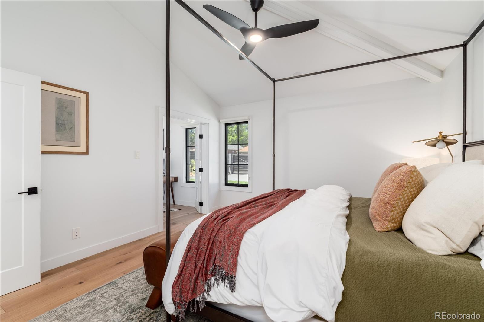 MLS Image #14 for 1065 s monroe street,denver, Colorado