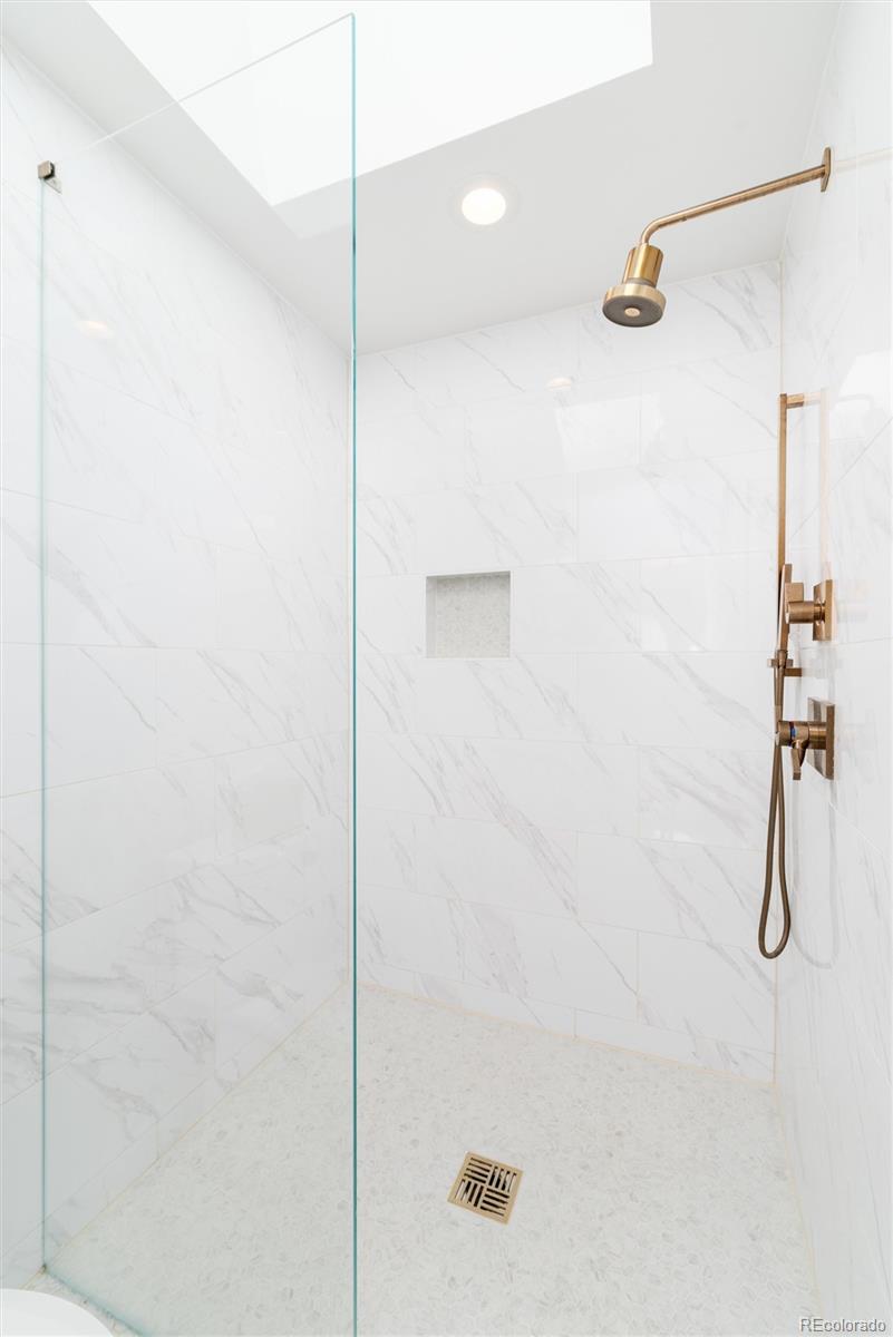 MLS Image #18 for 1065 s monroe street,denver, Colorado
