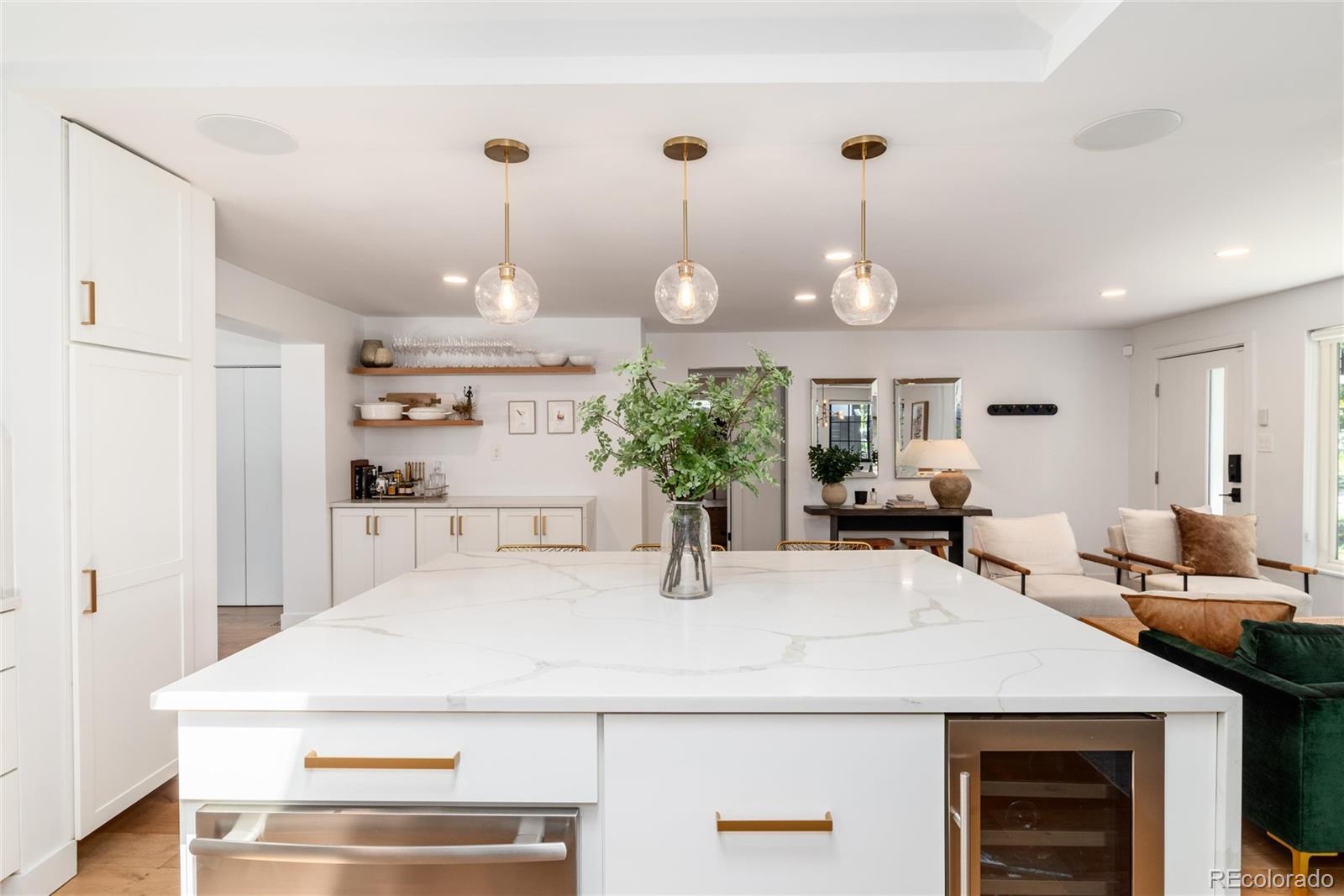 MLS Image #3 for 1065 s monroe street,denver, Colorado