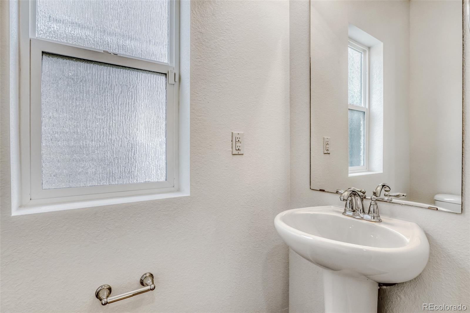 MLS Image #12 for 5552  malta street,denver, Colorado