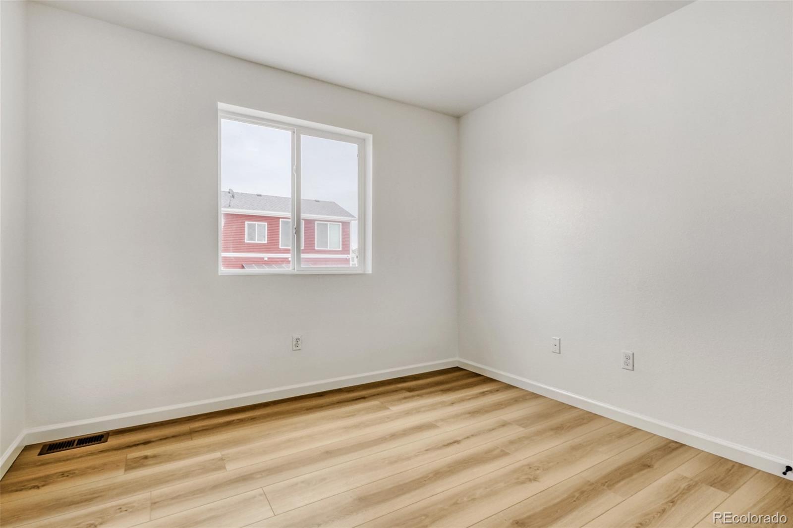 MLS Image #19 for 5552  malta street,denver, Colorado