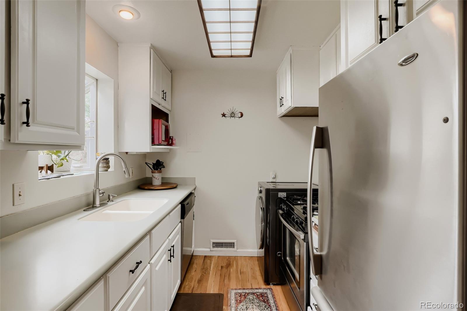 MLS Image #12 for 1425 s hudson street,denver, Colorado