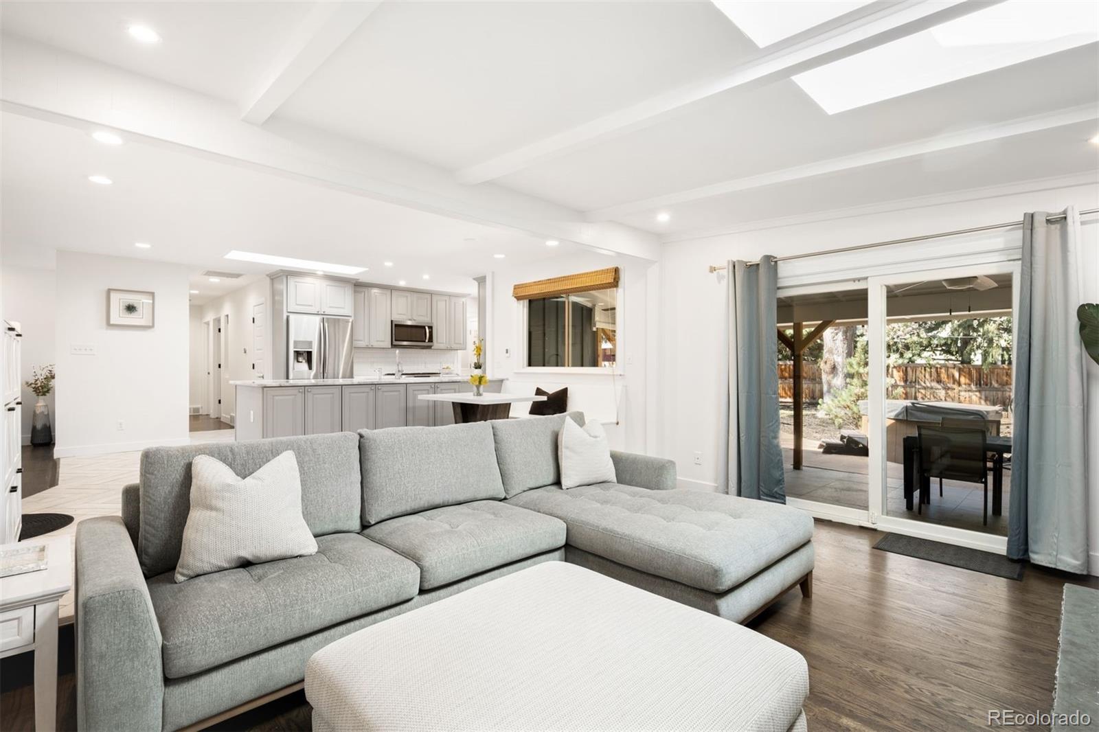 MLS Image #11 for 1715 s oneida street,denver, Colorado