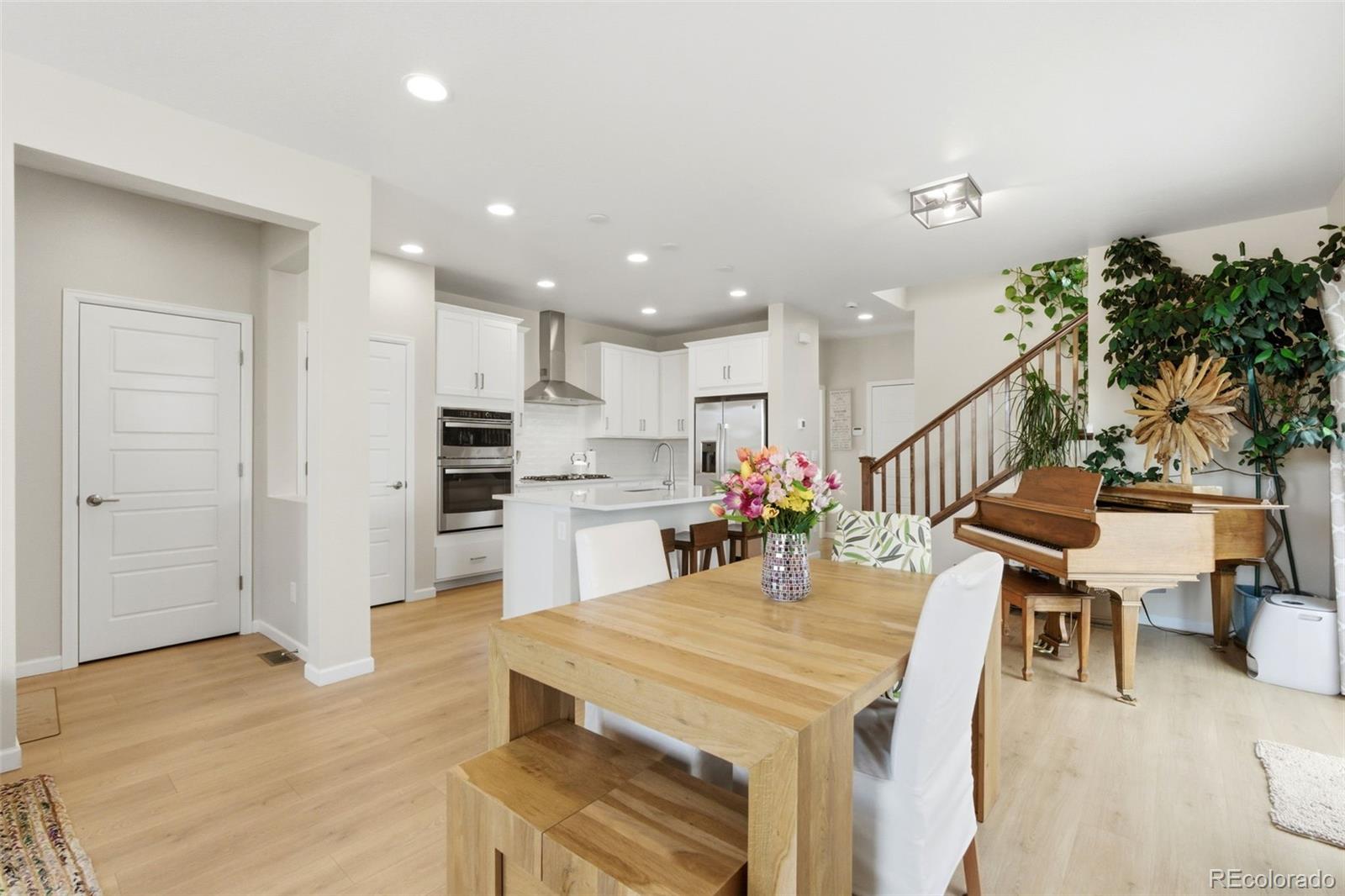 MLS Image #11 for 8059  monte vista circle,littleton, Colorado