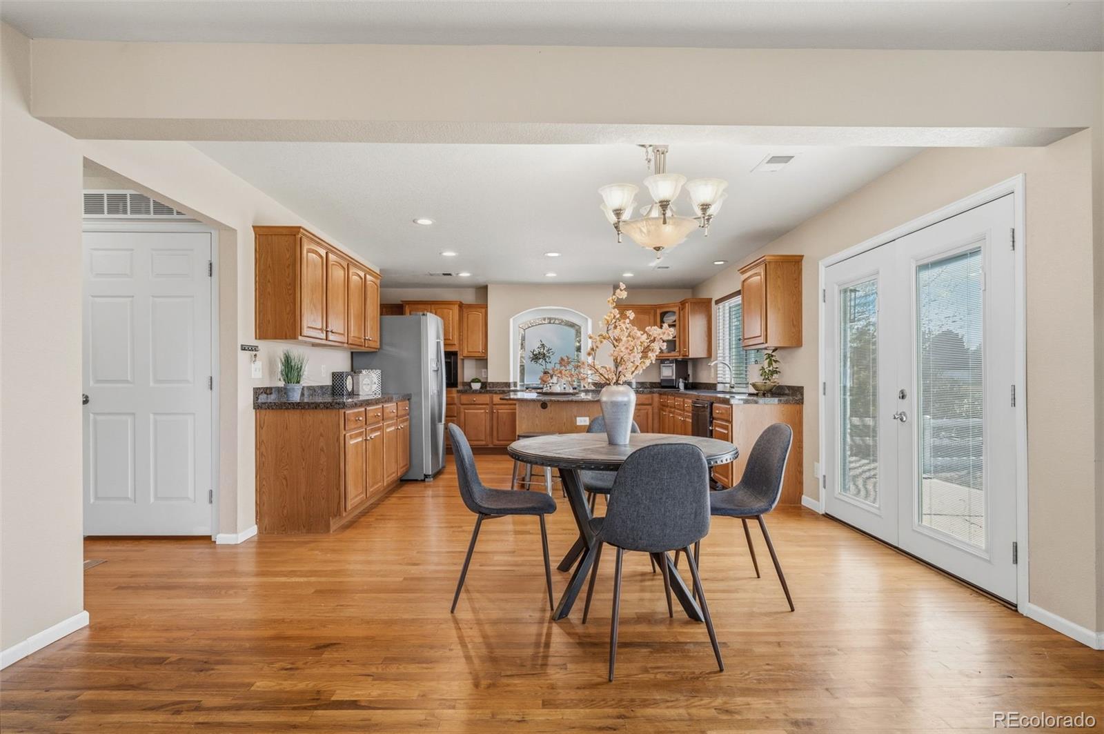 MLS Image #11 for 21518 e 48th place,denver, Colorado