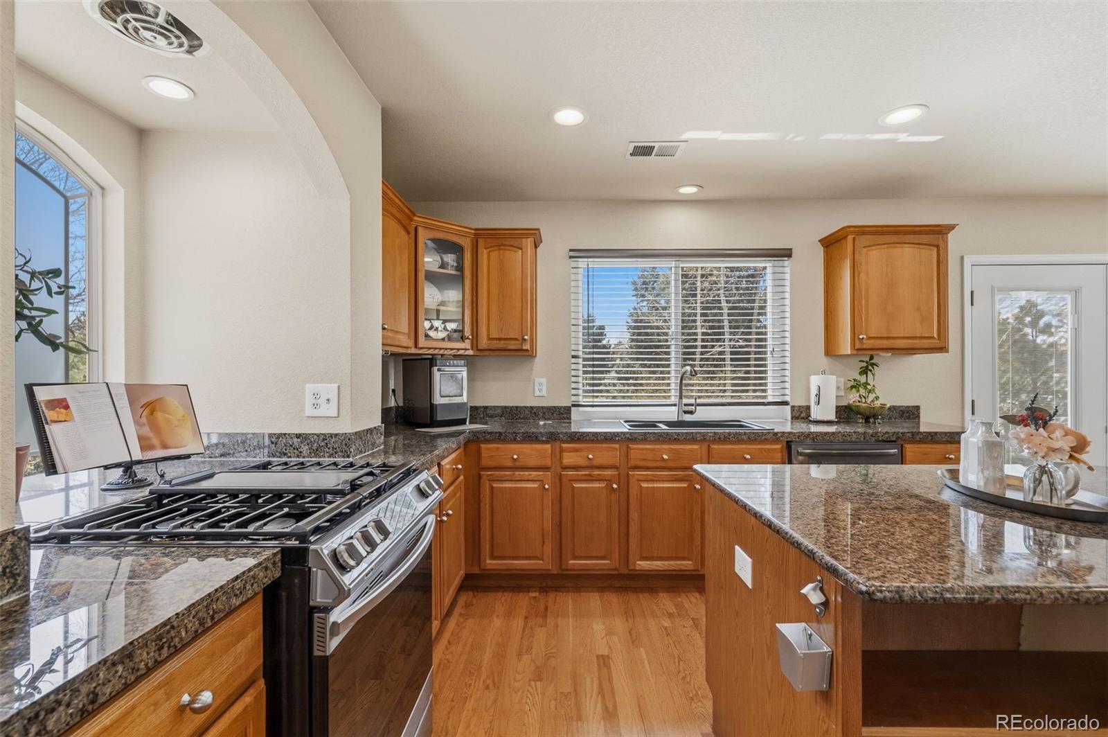 MLS Image #14 for 21518 e 48th place,denver, Colorado