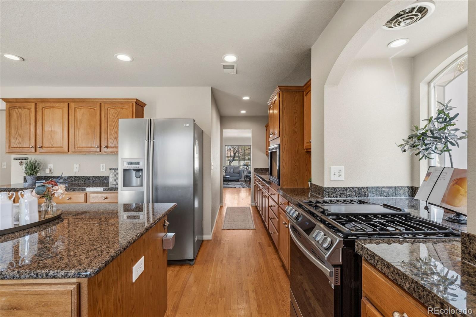 MLS Image #16 for 21518 e 48th place,denver, Colorado