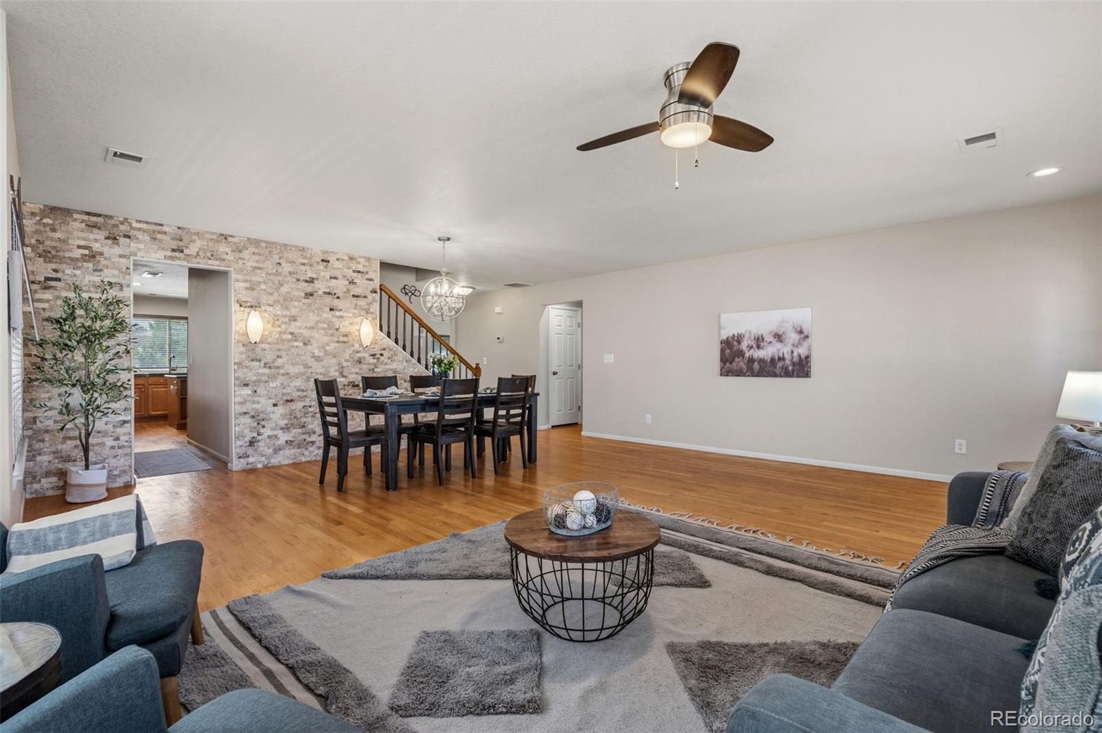 MLS Image #6 for 21518 e 48th place,denver, Colorado