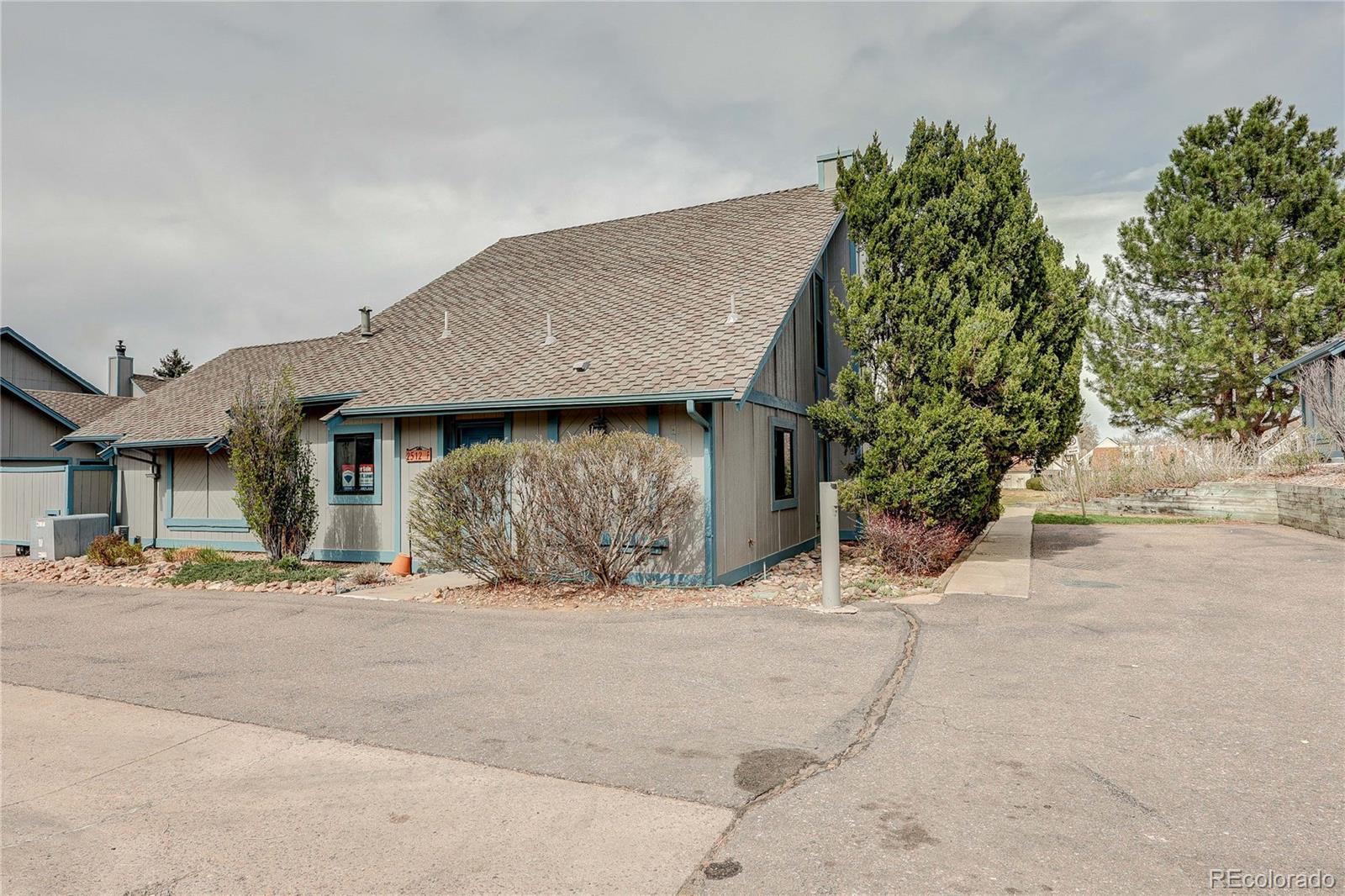 MLS Image #1 for 2512 s worchester court f,aurora, Colorado