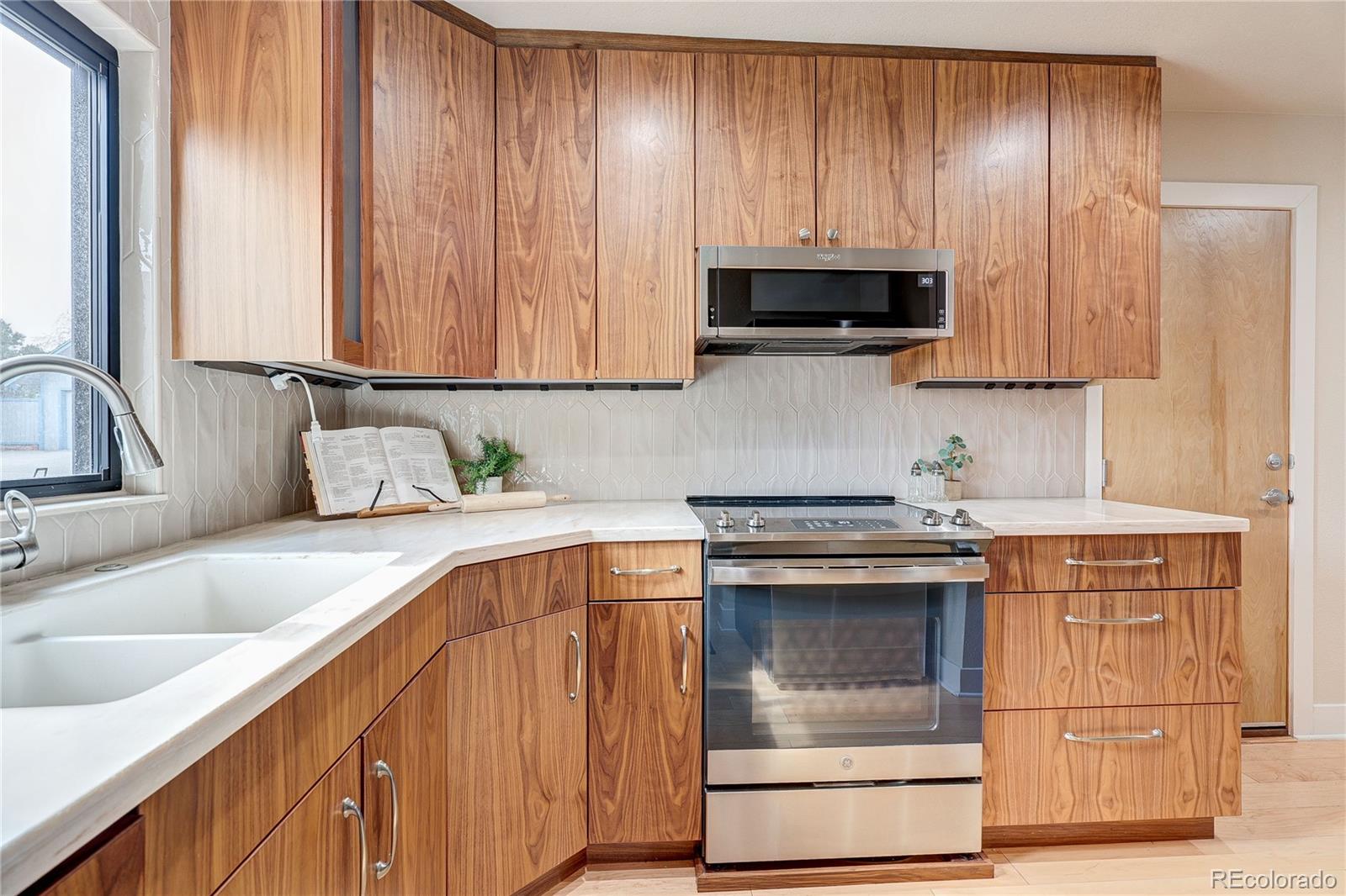 MLS Image #6 for 2512 s worchester court f,aurora, Colorado
