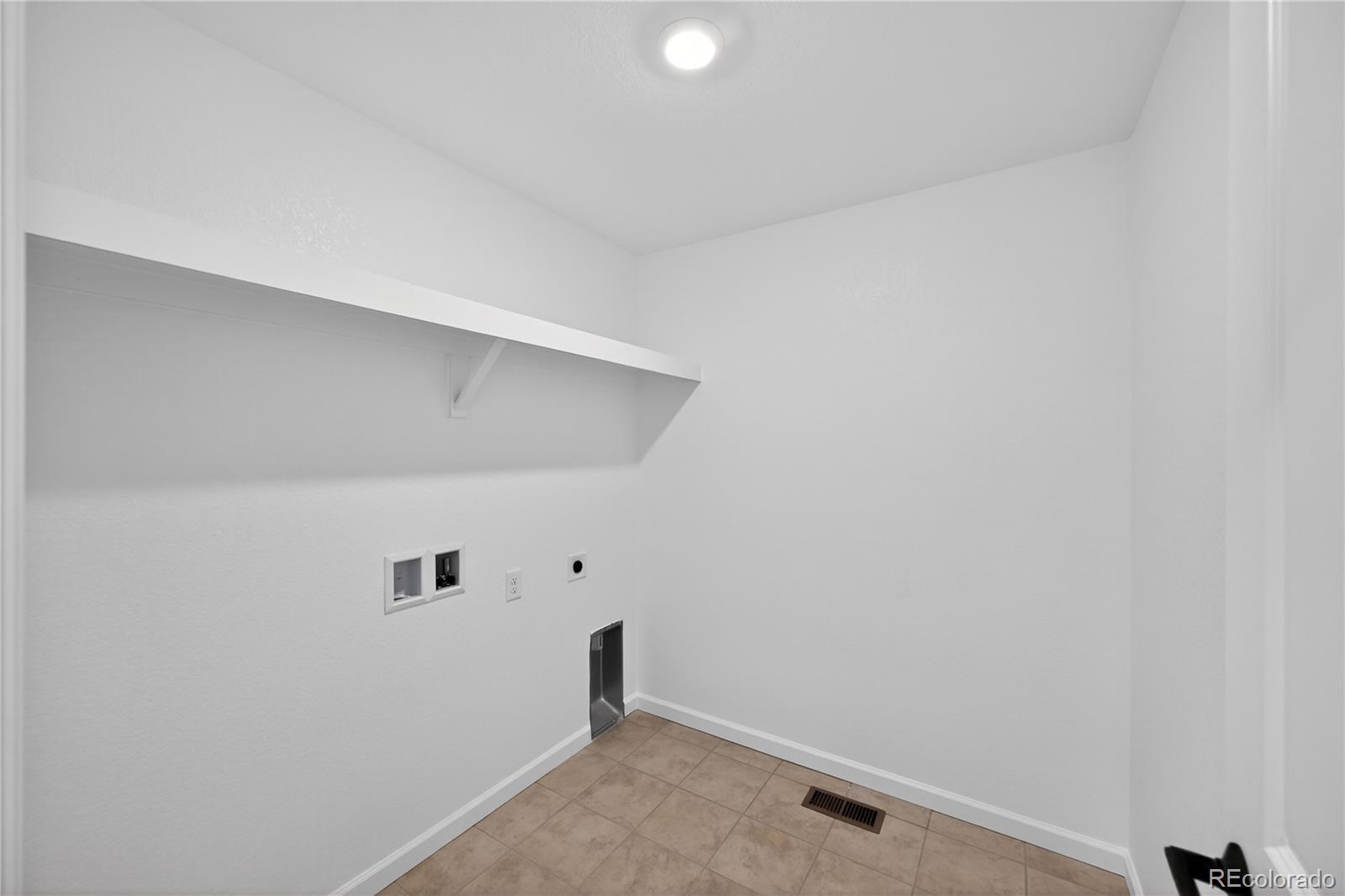 MLS Image #14 for 717  bradley circle,elizabeth, Colorado