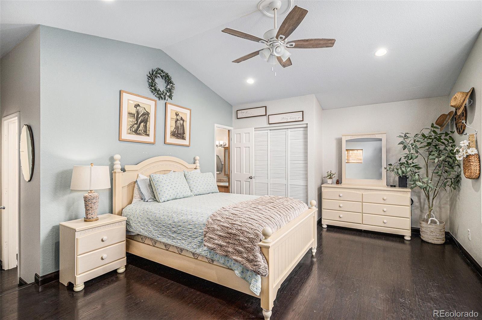 MLS Image #14 for 6325 s oak way,littleton, Colorado