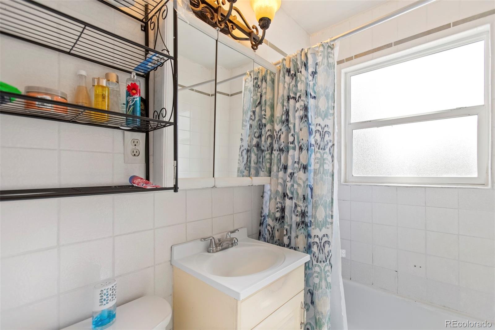 MLS Image #11 for 5004 w center drive,denver, Colorado