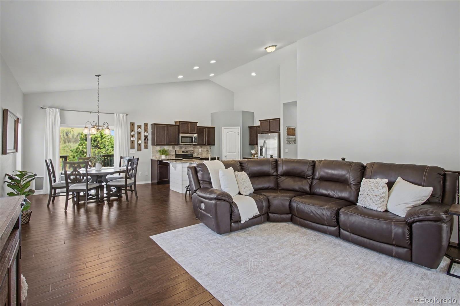 MLS Image #5 for 19454  lindenmere drive,monument, Colorado