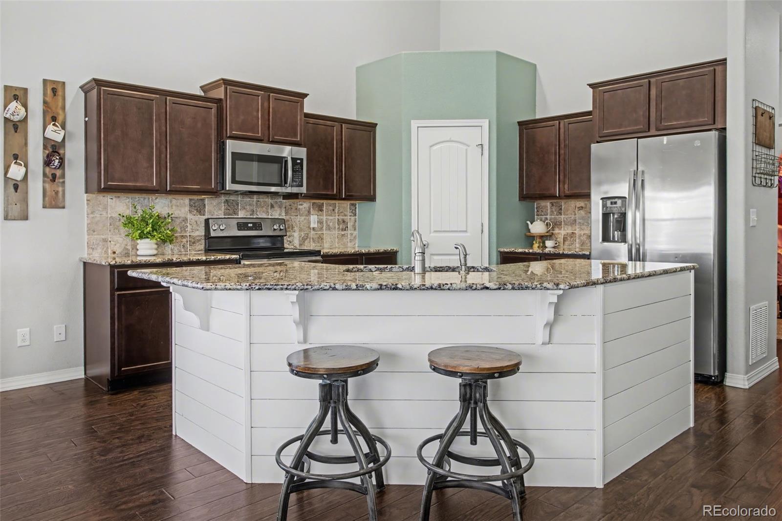 MLS Image #8 for 19454  lindenmere drive,monument, Colorado