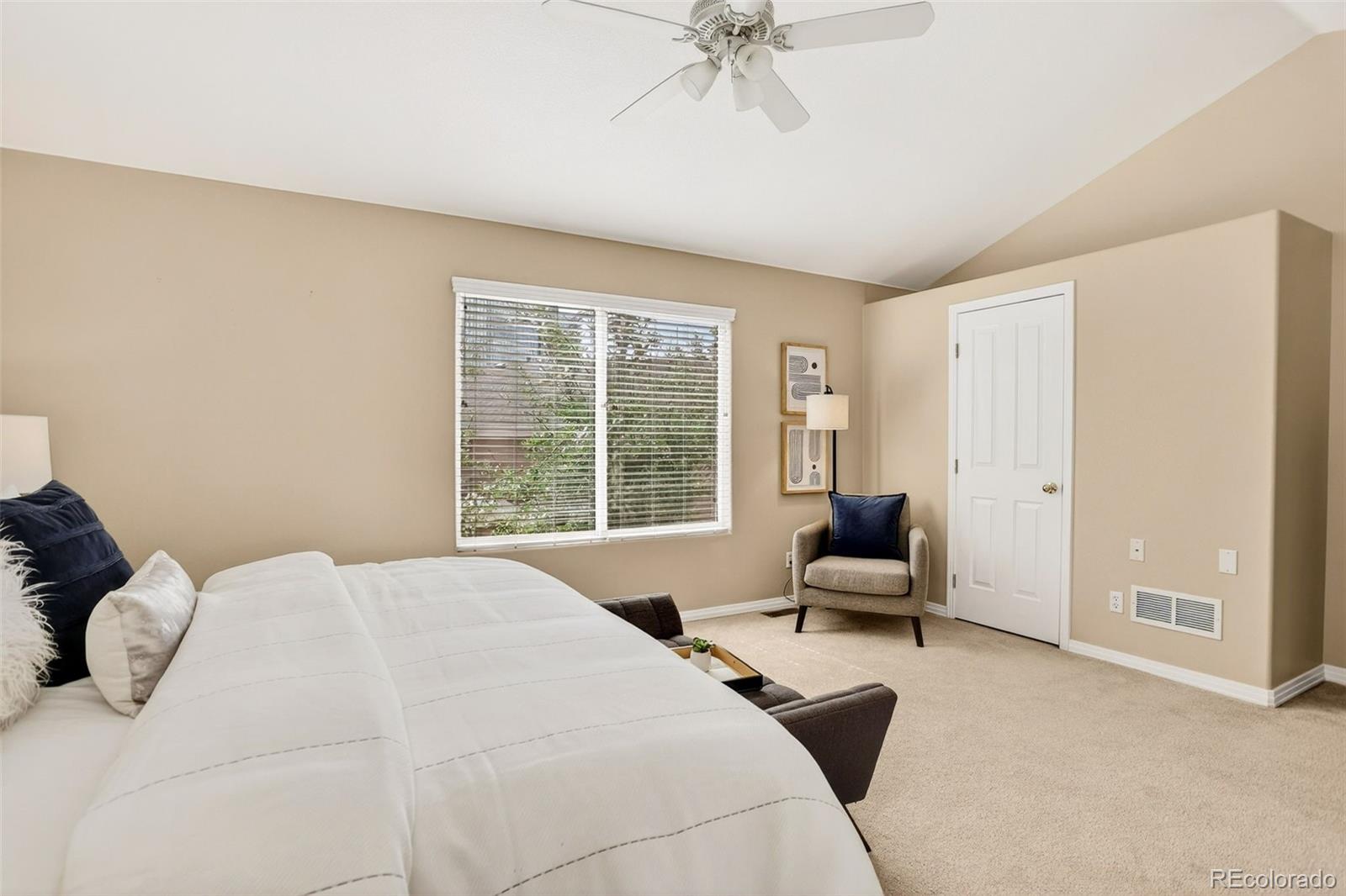 MLS Image #16 for 4548 e kentucky circle,denver, Colorado