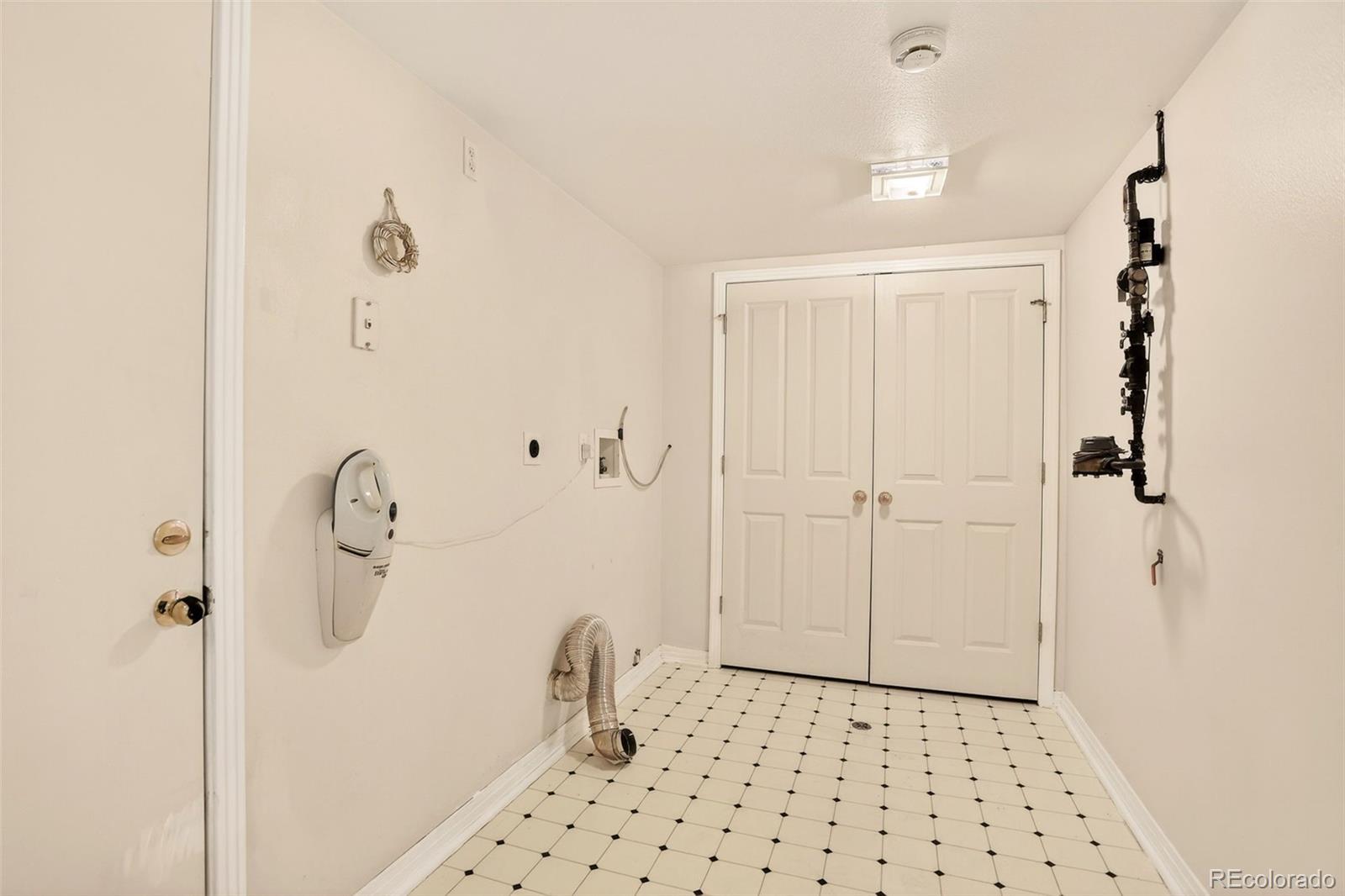 MLS Image #23 for 4548 e kentucky circle,denver, Colorado