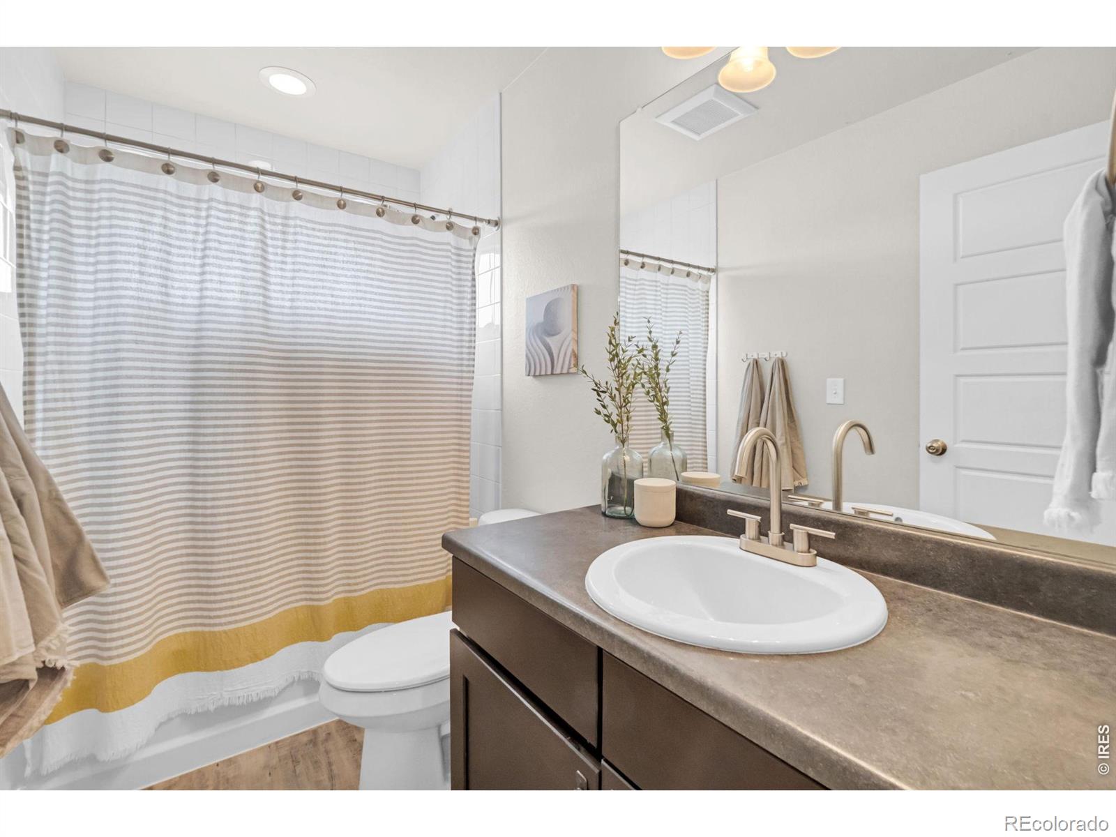 MLS Image #16 for 5038  silverwood drive,johnstown, Colorado