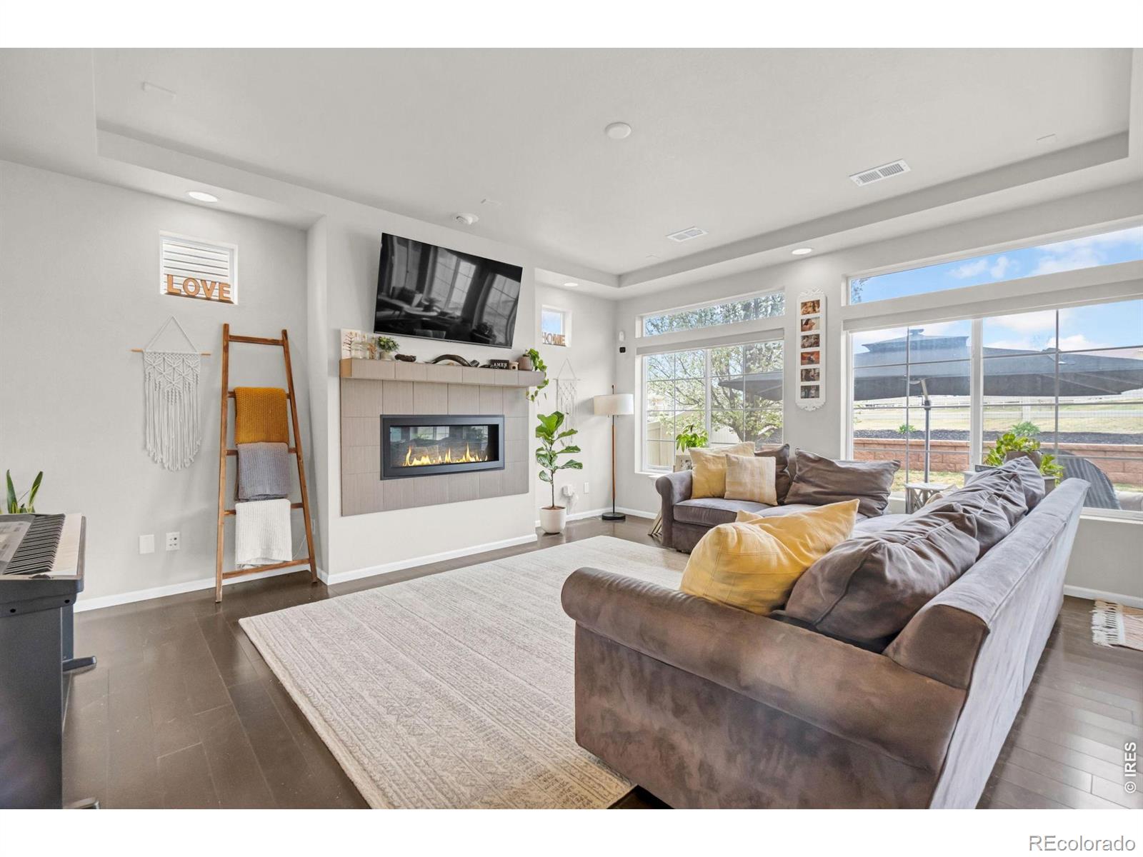 MLS Image #5 for 5038  silverwood drive,johnstown, Colorado