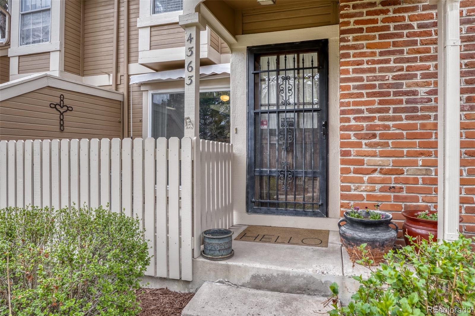 MLS Image #1 for 4363 s blackhawk way,aurora, Colorado