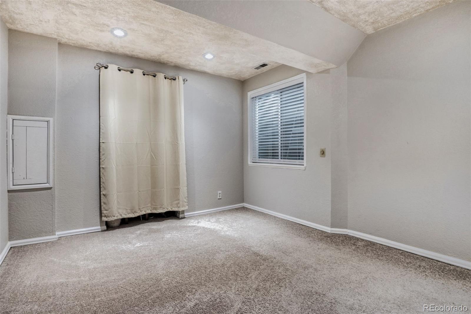 MLS Image #8 for 4363 s blackhawk way,aurora, Colorado