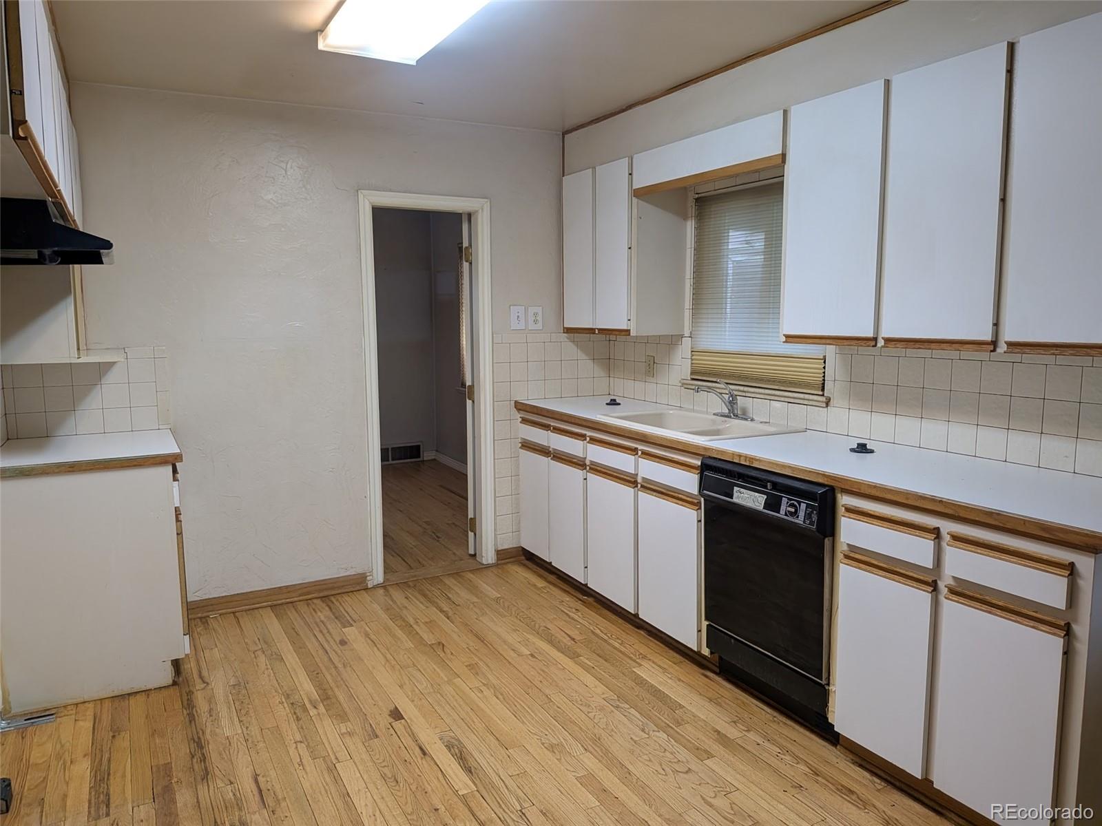 MLS Image #7 for 8225 w 19th avenue,lakewood, Colorado
