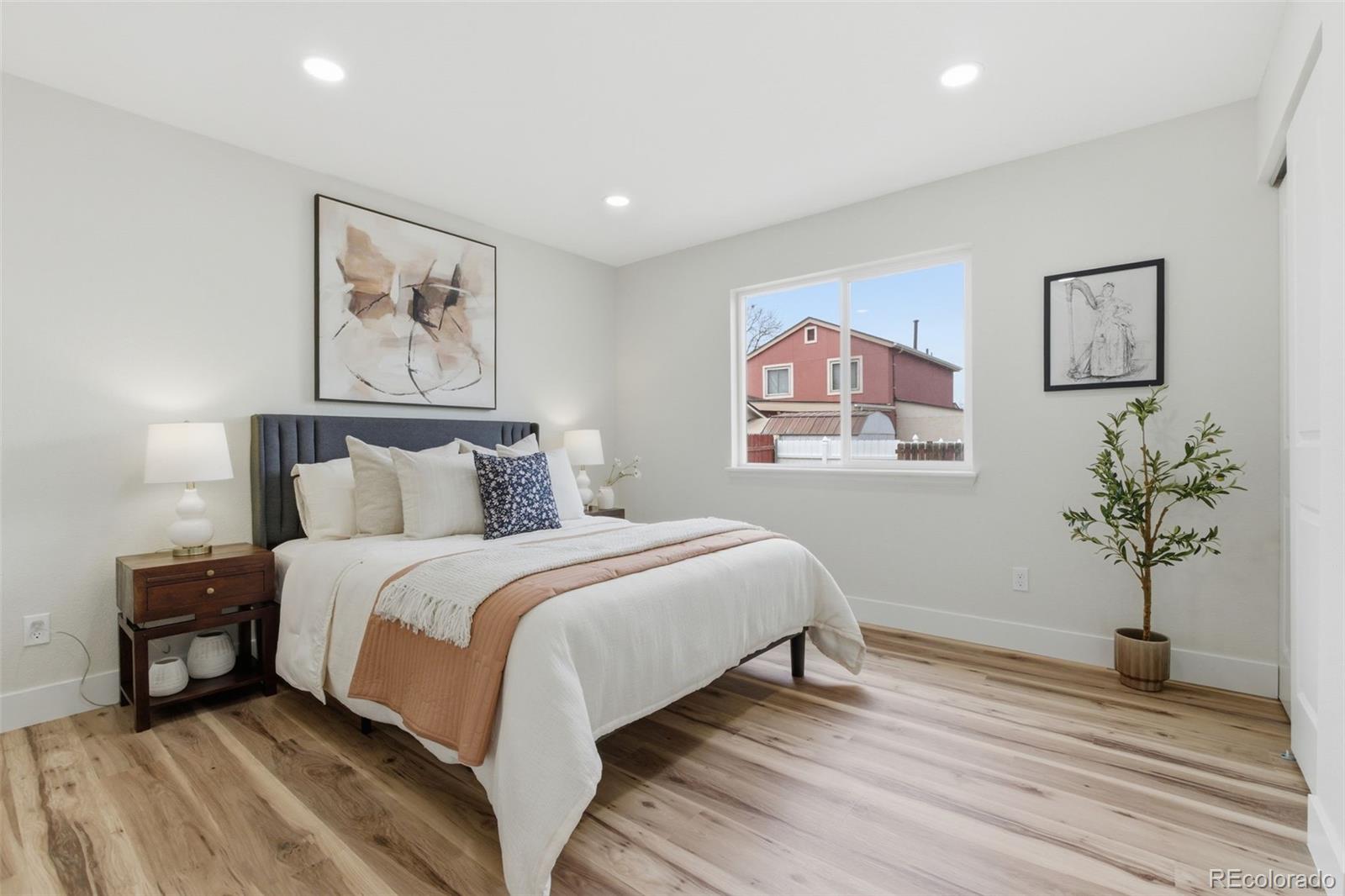 MLS Image #12 for 14503 e 44th avenue,denver, Colorado