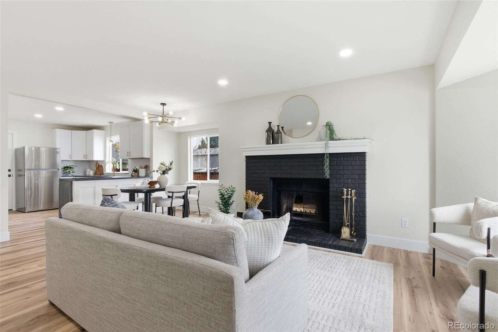 MLS Image #3 for 14503 e 44th avenue,denver, Colorado