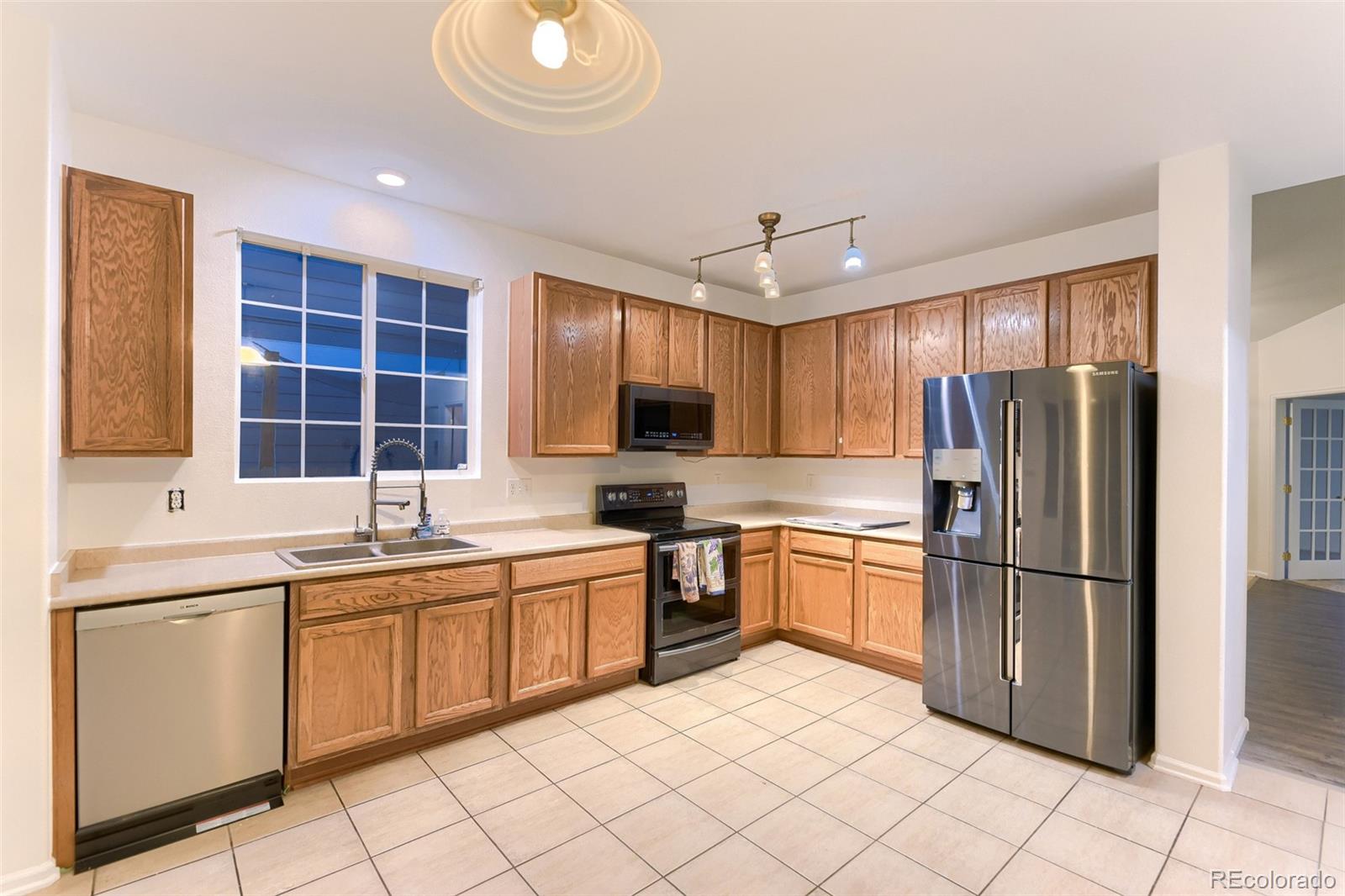 MLS Image #3 for 7372 s mobile street,aurora, Colorado