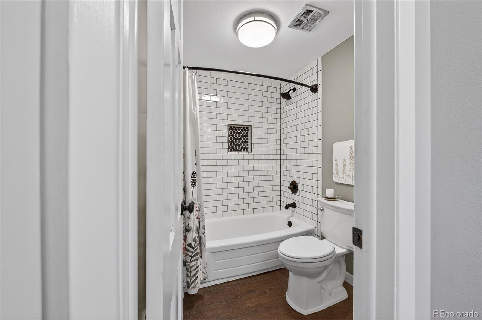 MLS Image #19 for 8360 w 70th avenue,arvada, Colorado