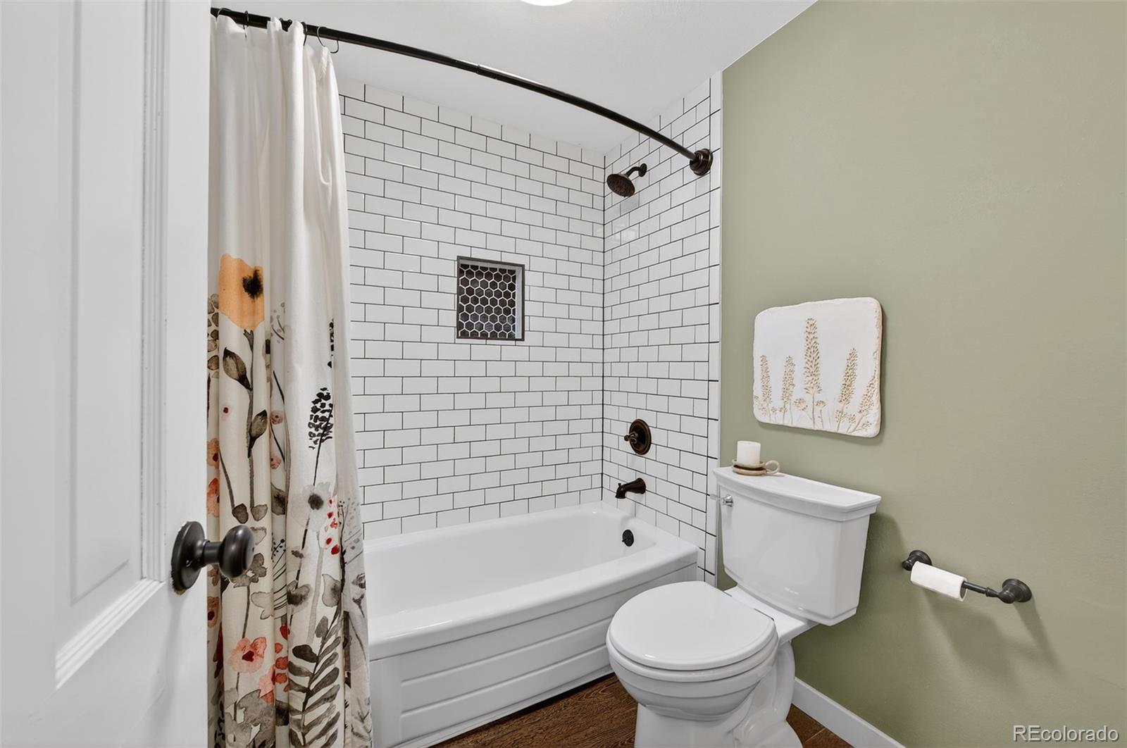 MLS Image #20 for 8360 w 70th avenue,arvada, Colorado