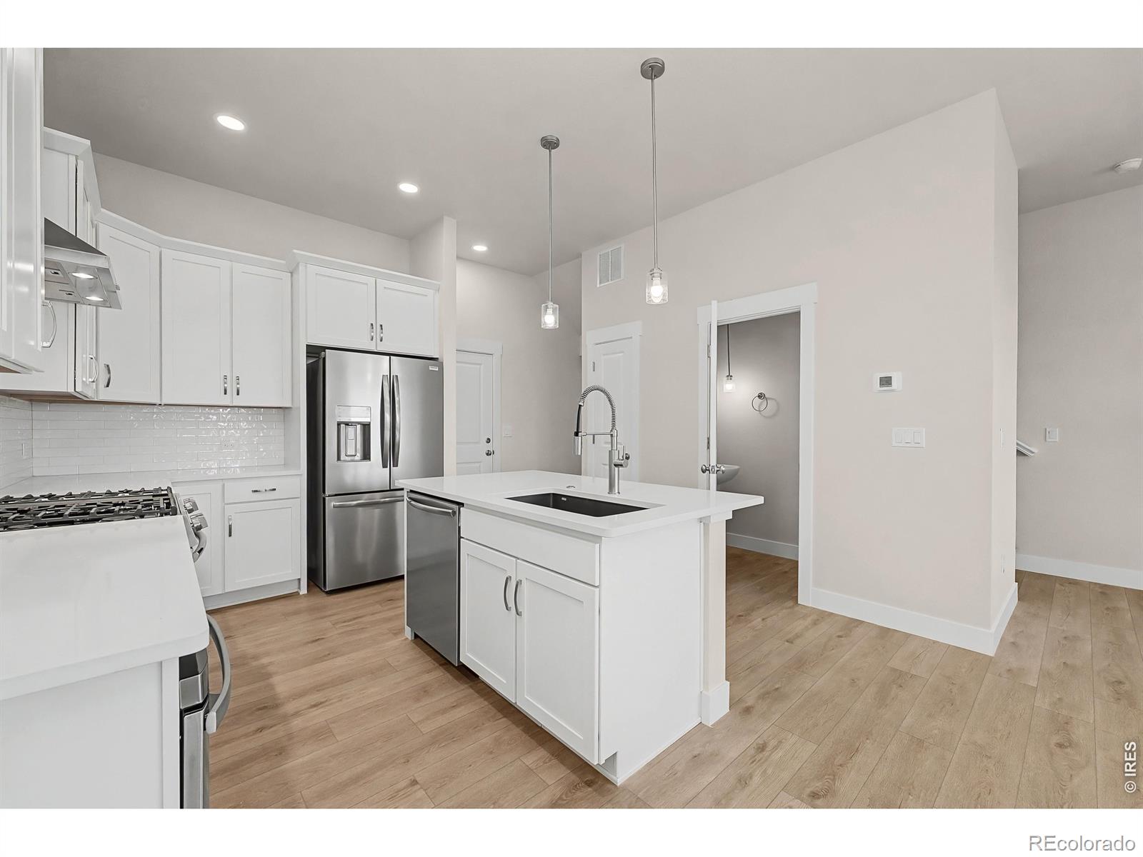 MLS Image #7 for 4216  trapper lake drive,loveland, Colorado