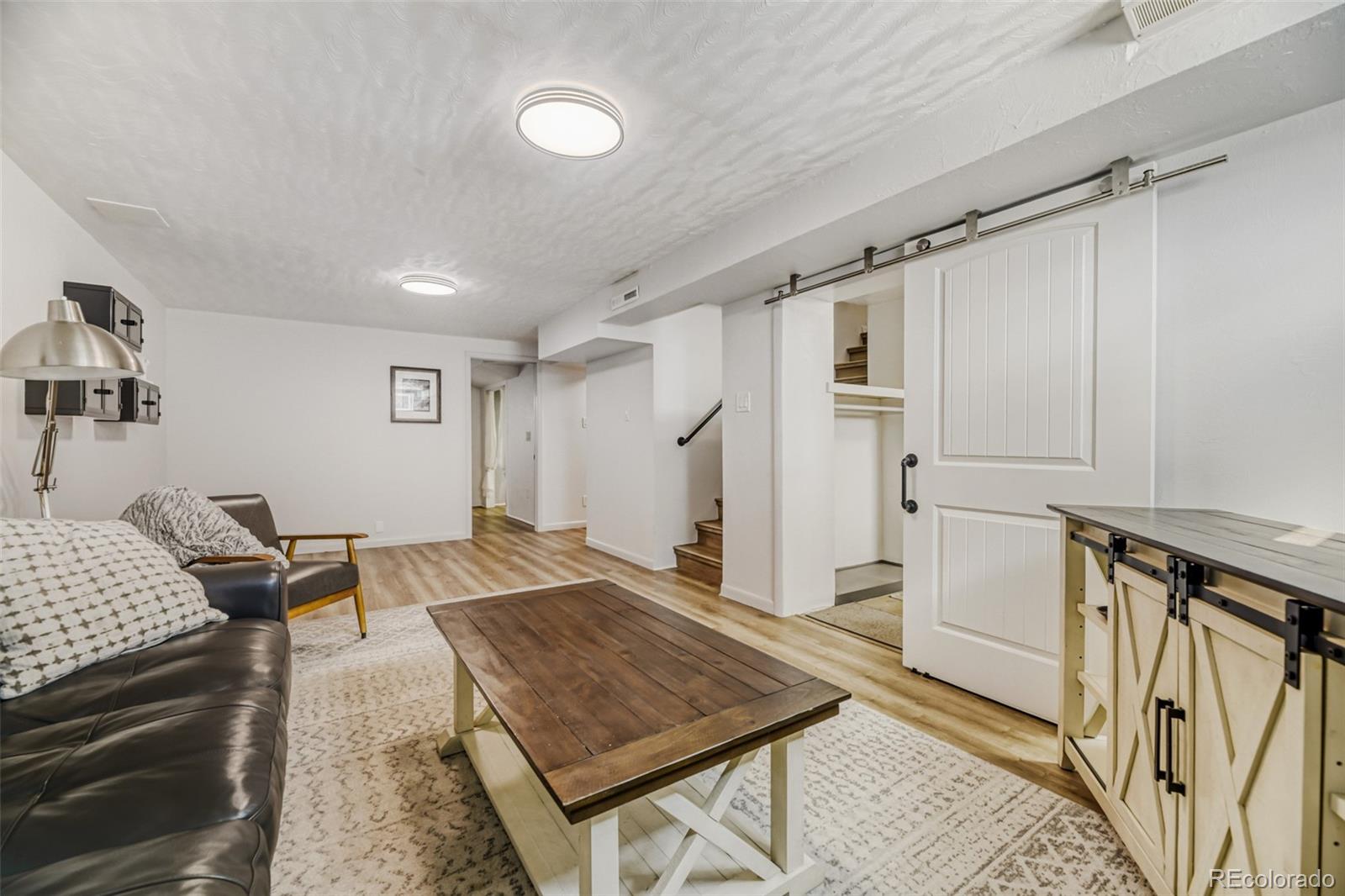 MLS Image #9 for 2568 s zurich court,denver, Colorado
