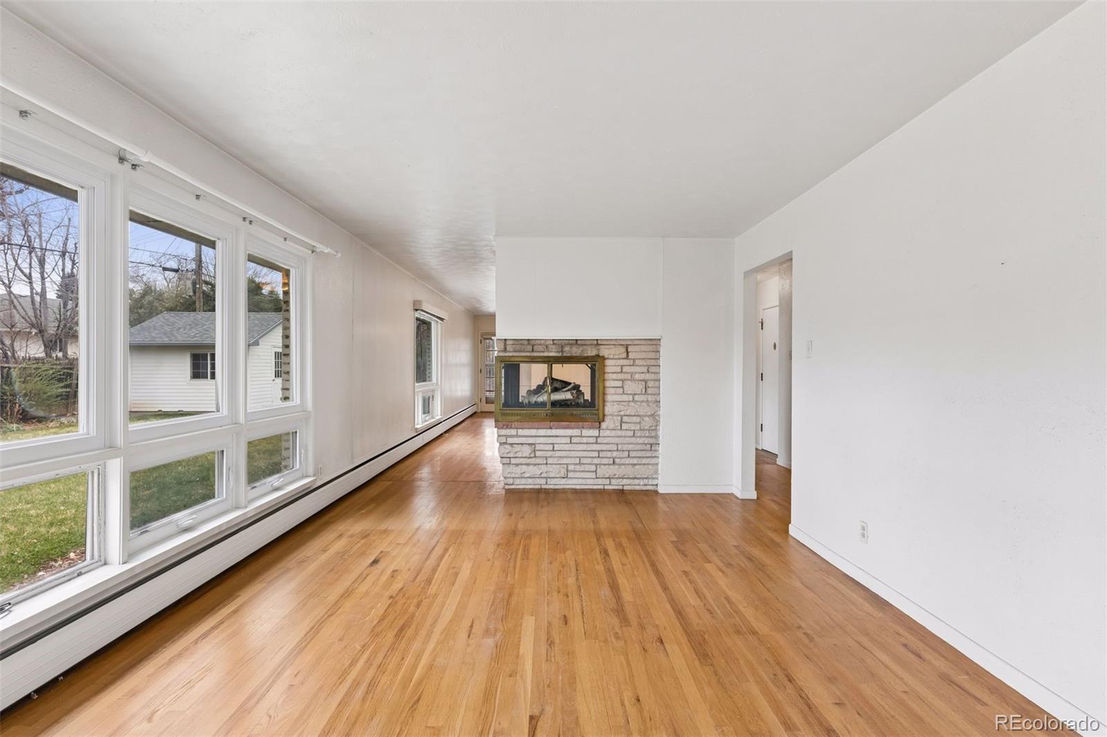 MLS Image #14 for 3020 s university boulevard,denver, Colorado