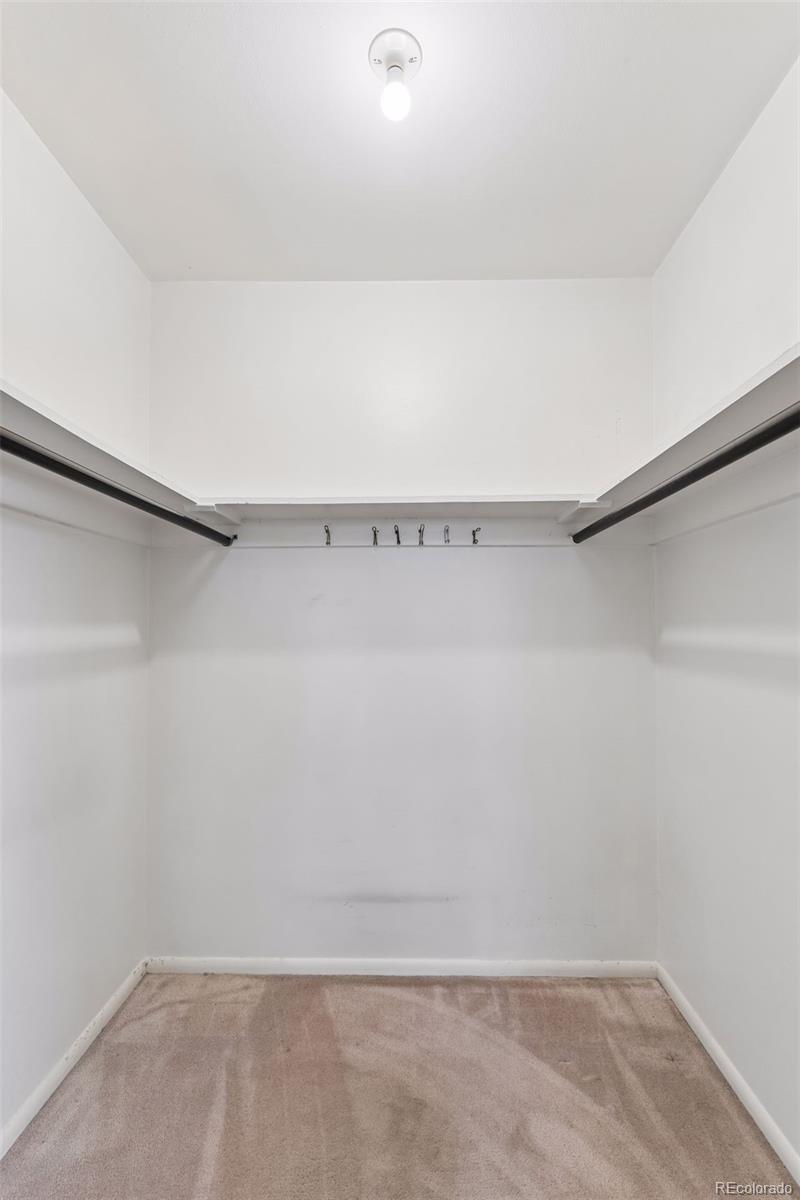 MLS Image #17 for 3020 s university boulevard,denver, Colorado