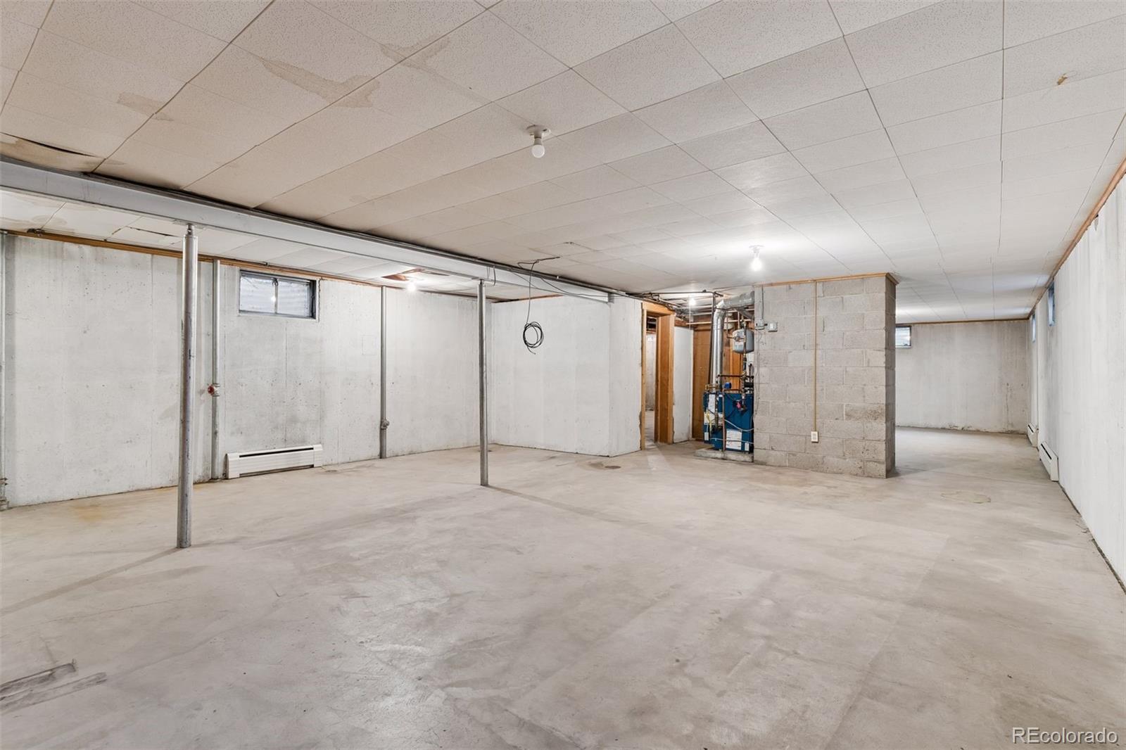 MLS Image #27 for 3020 s university boulevard,denver, Colorado