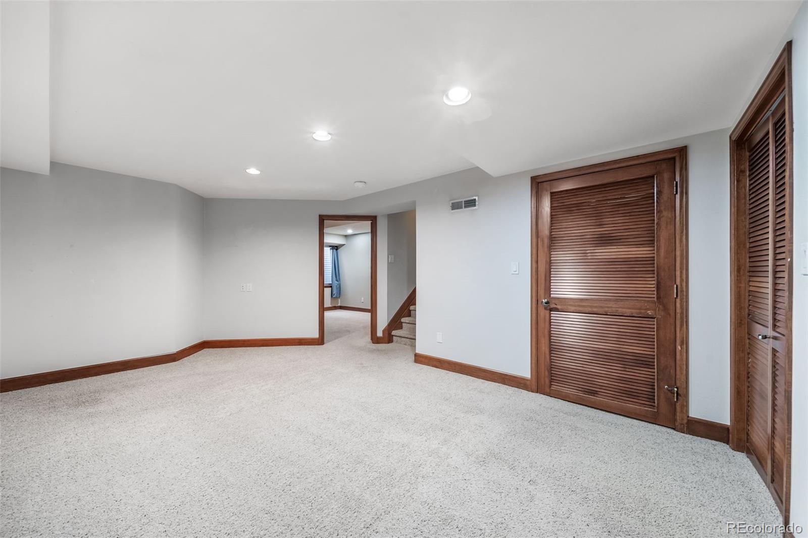 MLS Image #26 for 7370 e florida avenue,denver, Colorado