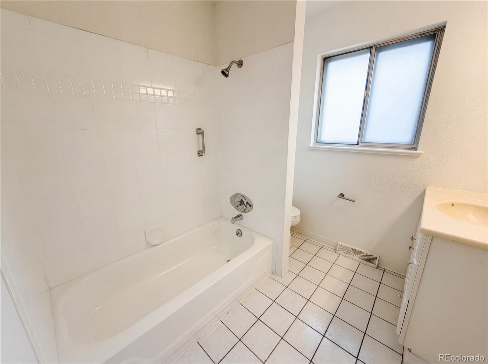 MLS Image #13 for 12806 e nevada circle,aurora, Colorado