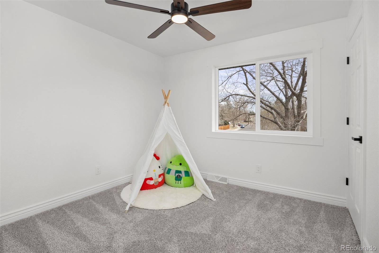 MLS Image #15 for 1607 s oakland street,aurora, Colorado